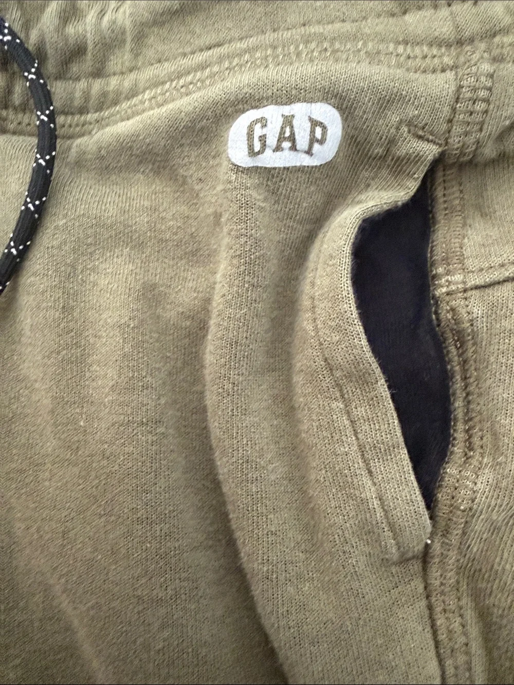 GAP Olive Green Kids Fleece Pull-On Shorts Size 4 Years
